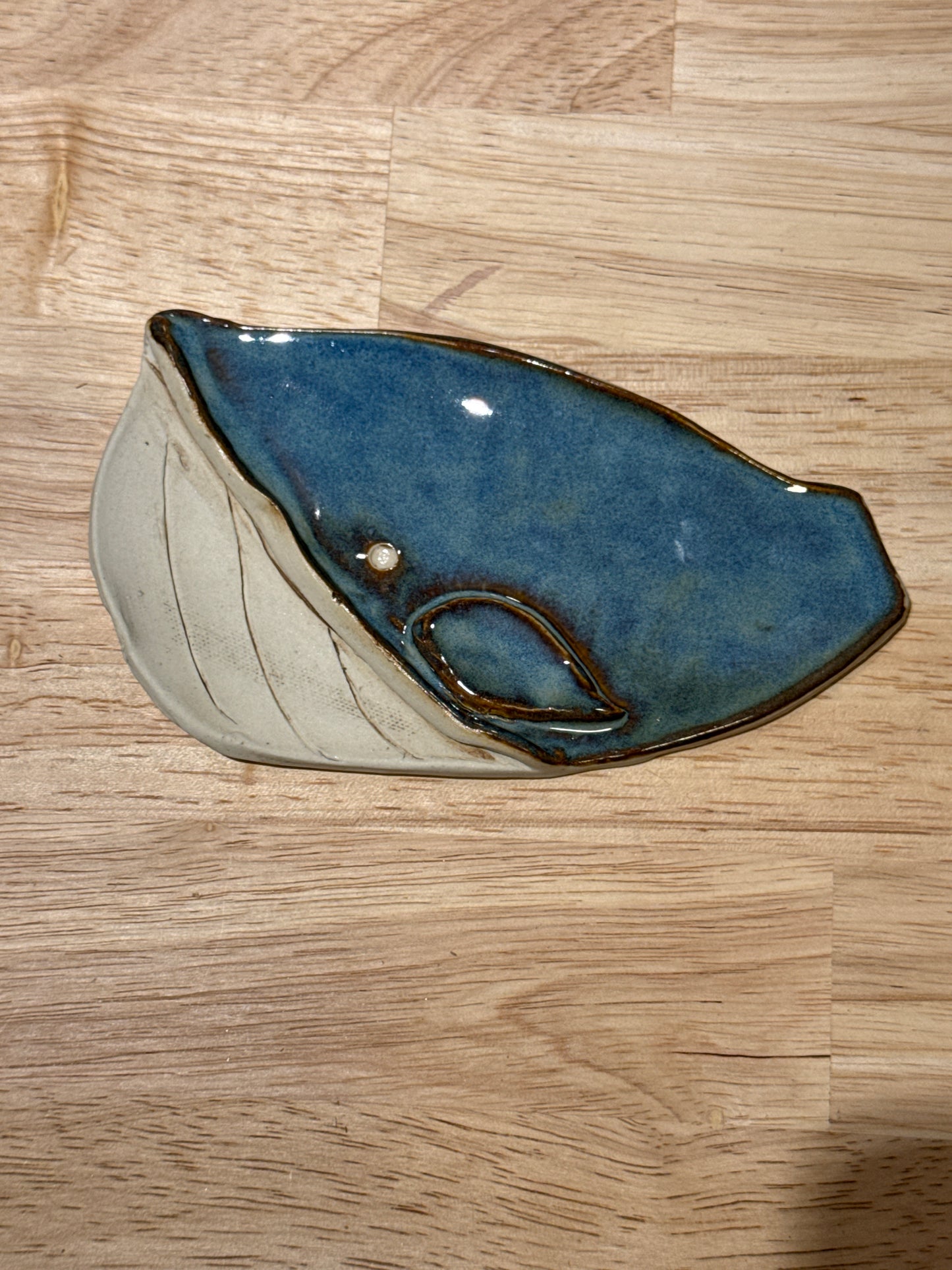 Whale spoon rest