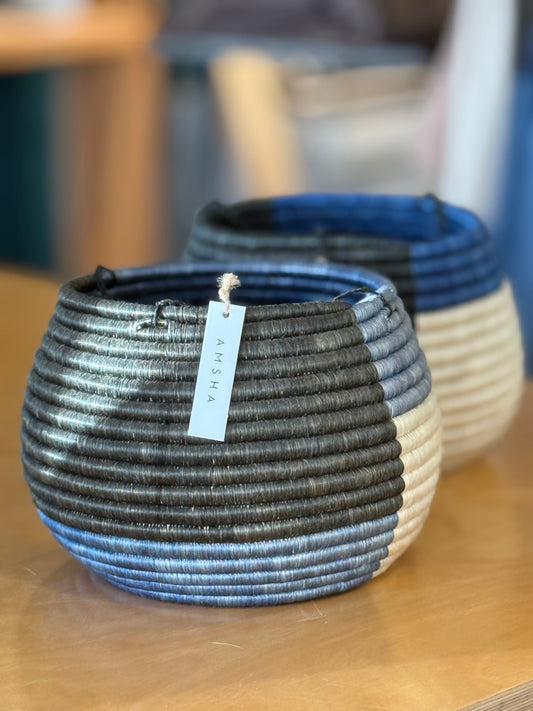 Amsha- Hanging planter