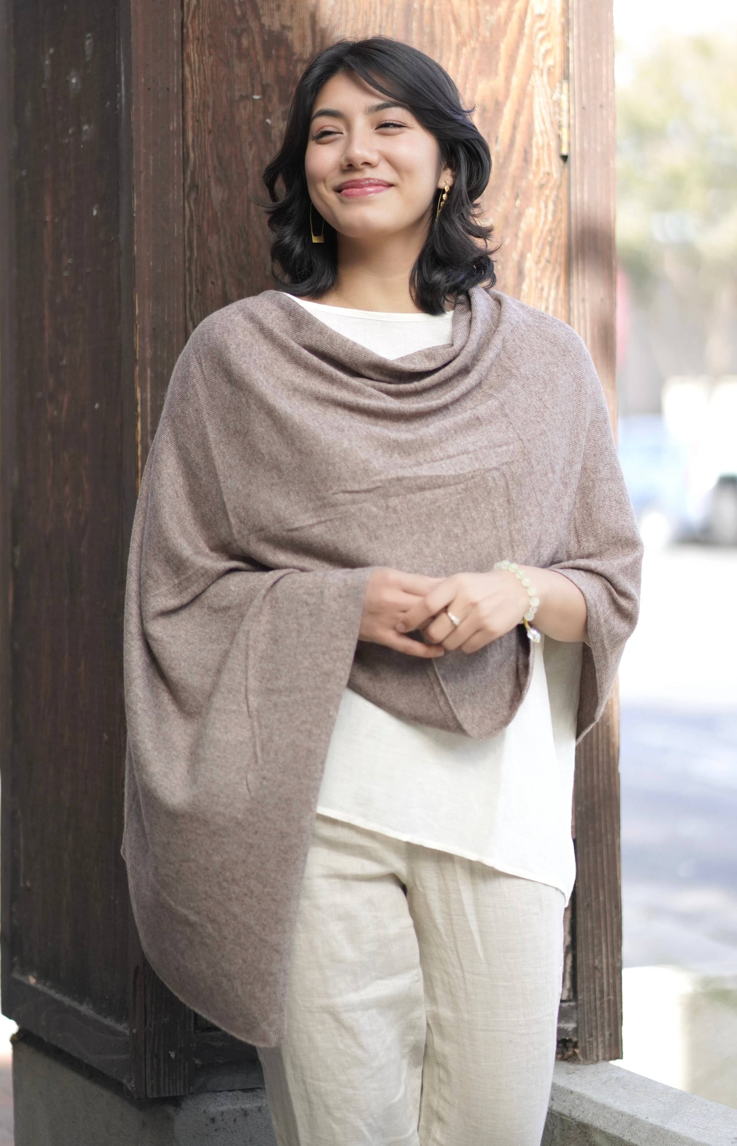 Cashmere Poncho Mocha 