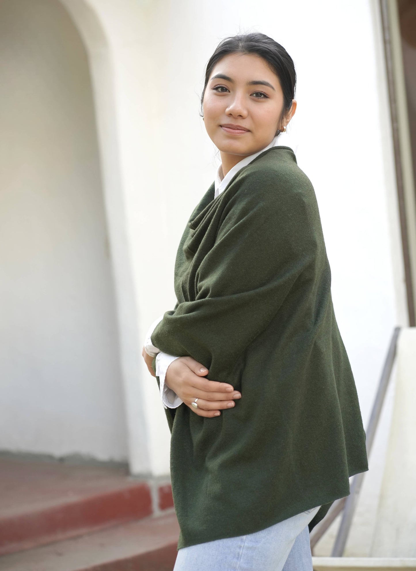 Cashmere Poncho Seaweed - fabric close-up