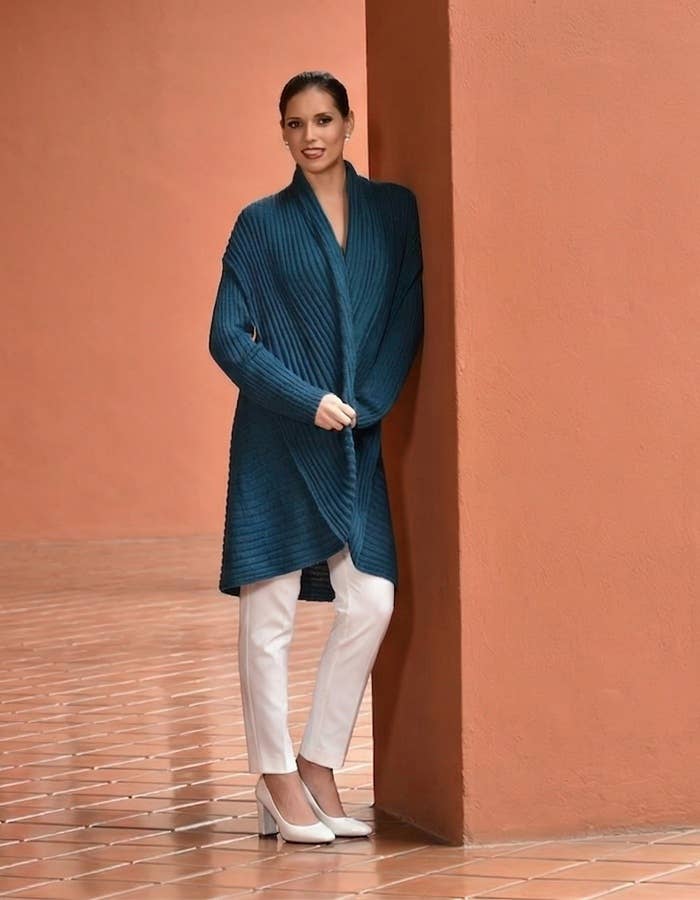 BABY ALPACA Sweater Cape