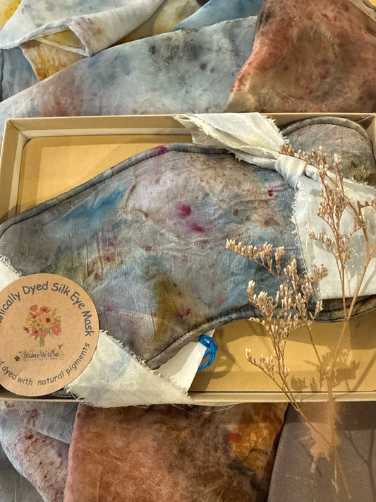 Silk eye mask in gift box - Naturally dyed