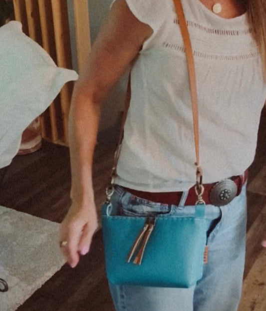 Mini Cove Handbag Leather Purse in Lake Blue