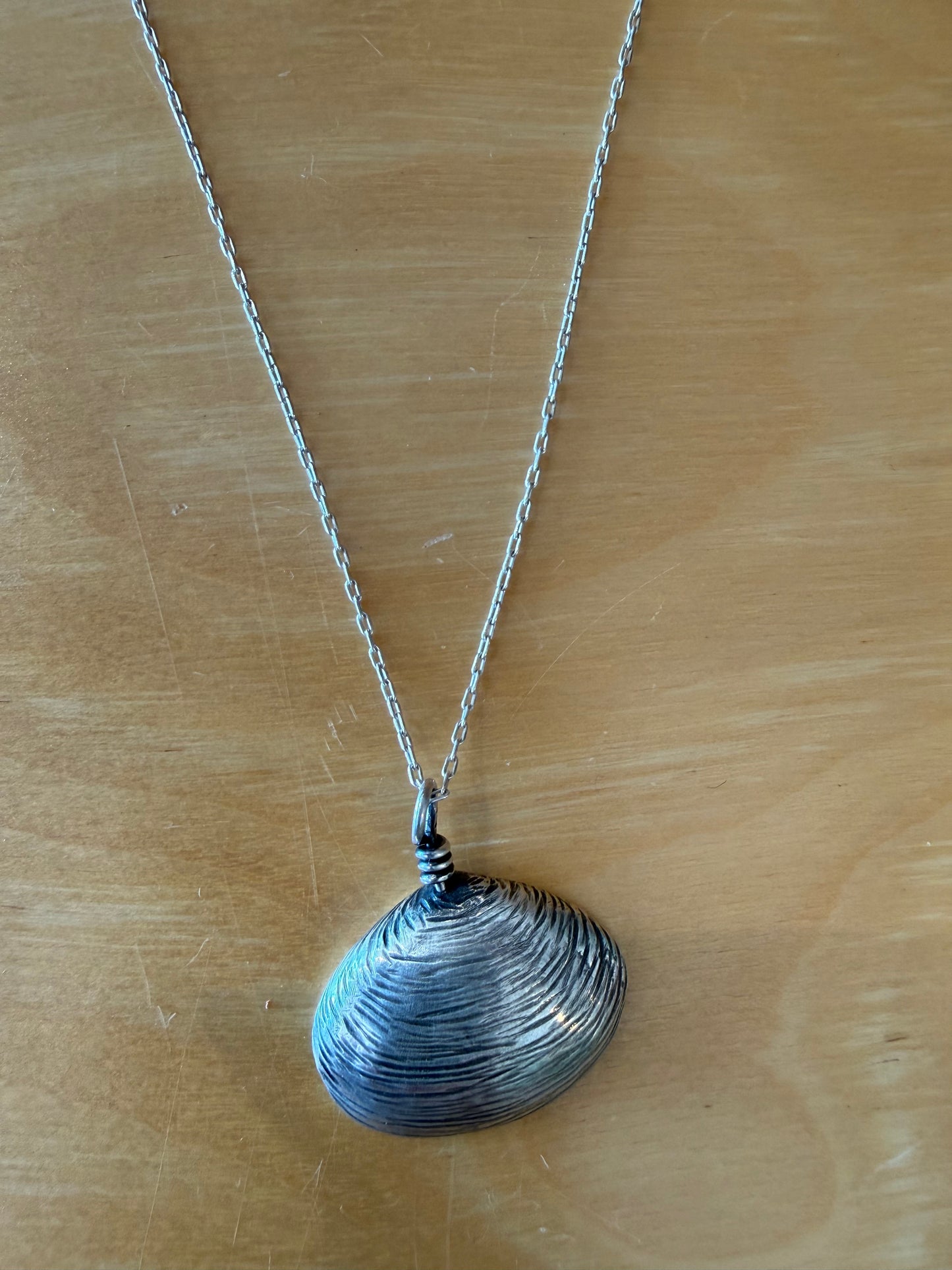 Venus Clam Necklace