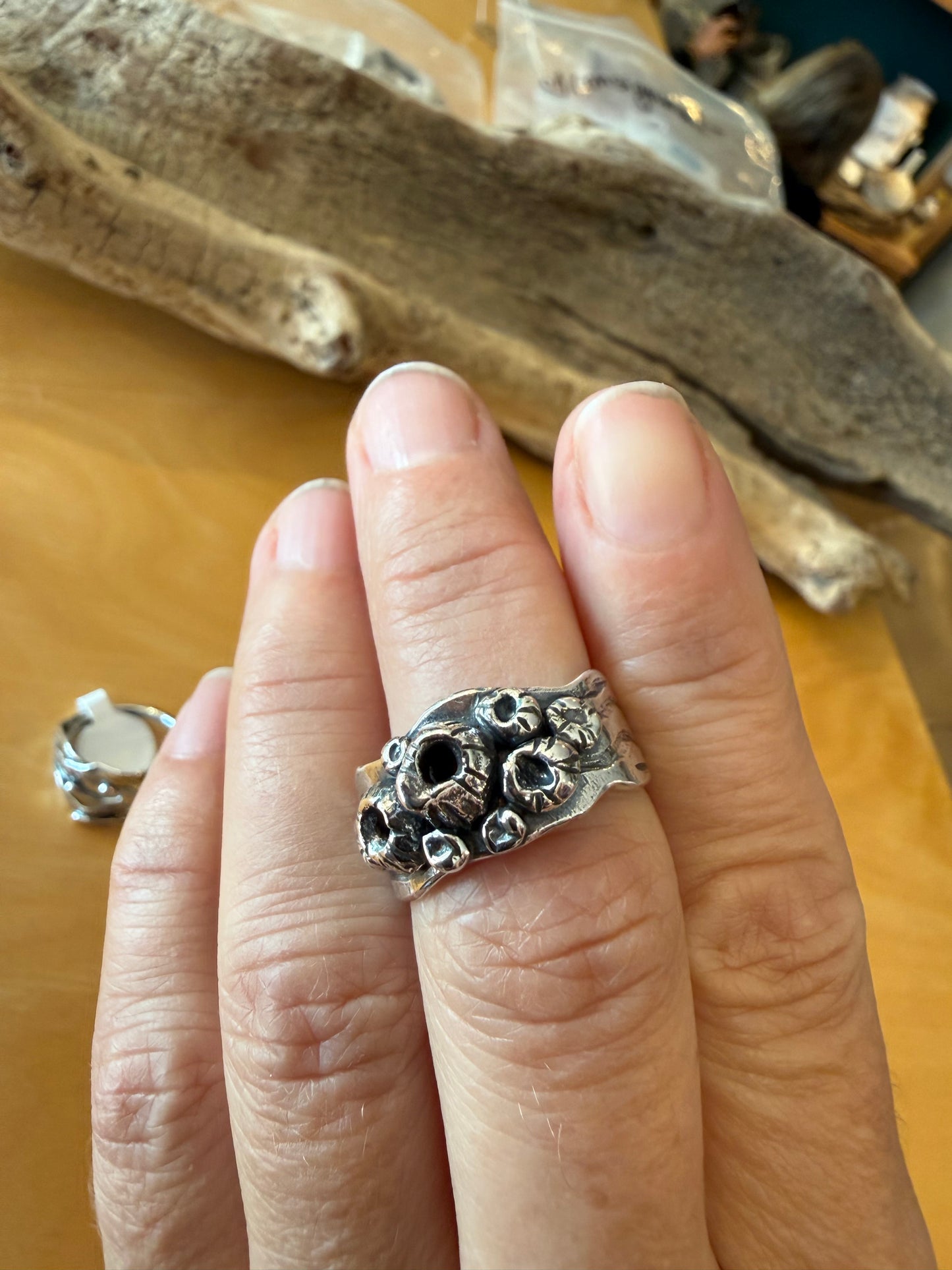 Barnacle Ring - sz 8